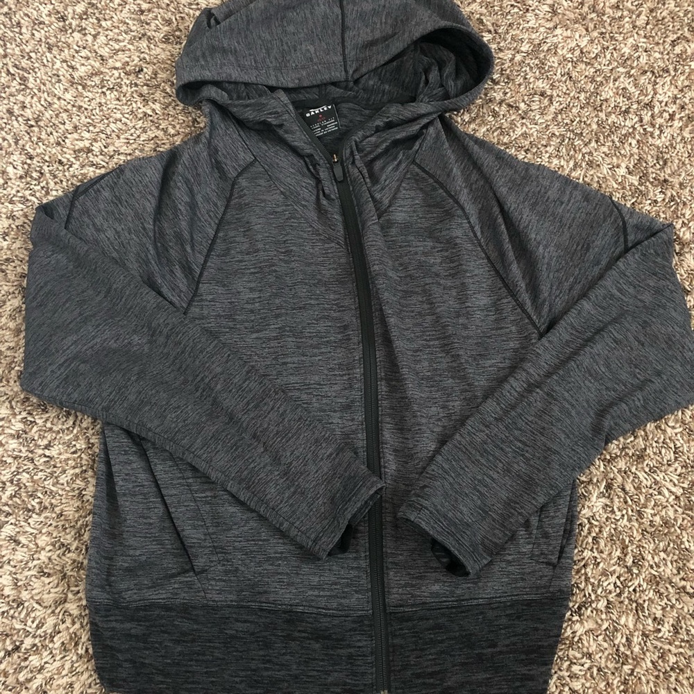 Women’s Oakley XS small active zip up sweater